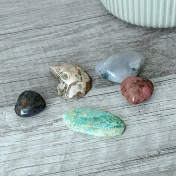5 piece crystal gemstone set, amazonite ammonite rhodonite sodalite & moss agate - Picture 3 of 3